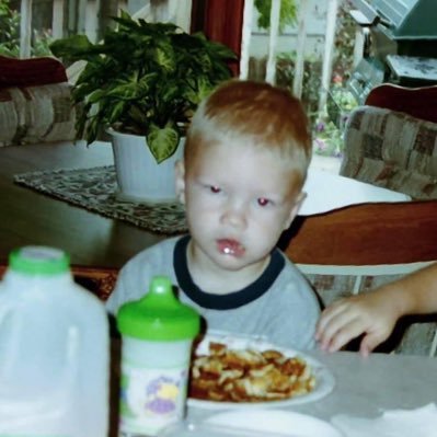 brett_simmons11's profile picture. living the dream. 👻: simmons6234