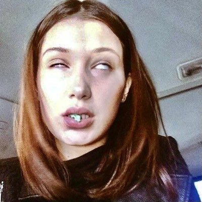 damiahsna's profile picture. too young