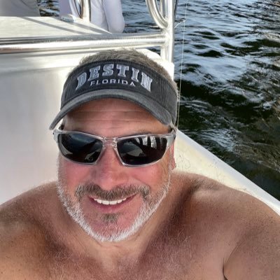 ChicLine1967's profile picture. 