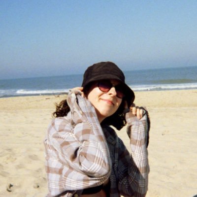 CymbalRuth's profile picture. If I were not Gwen, I wish I were Diogenes