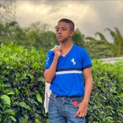 CalleYerovi's profile picture. El único  amor  es mi mami