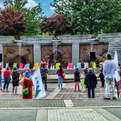 Parents, educators & concerned citizens advocating for evidence-based COVID-19 safety measures in British Columbia🇨🇦schools. Mastodon-@SafeSchoolsBC@zeroes.ca