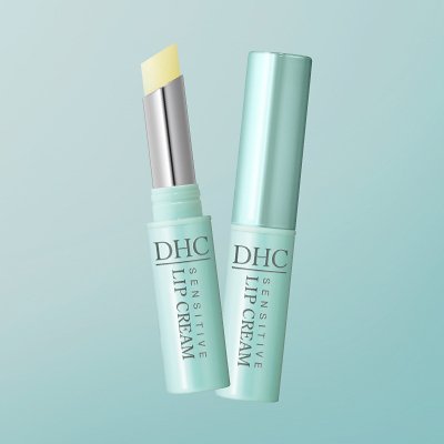 DHCの薬用リップシリーズから敏感唇用が登場！
「DHC薬用リップクリームセンシティブ」の公式アカウントです。唇の荒れと乾燥をケア。ツヤとうるおいもかなえます。WEBサイトでは商品詳細の他に唇診断コンテンツも！自分の唇に合ったリップクリームを見つけてみて！
コメント・DMにはお答えできませんのでご了承ください。