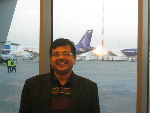 Professional working in Upstream E&P Sector. Served ONGC and for last 7+ years working as Snr Geophysicist in KOC. Interested to get India Corruption Free.