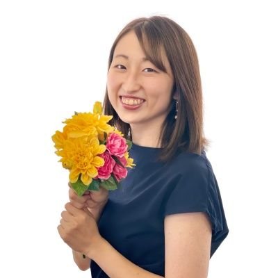 企画運営・司会・海外・配信・企業文化の推進がお仕事 | 18新卒入社 | 自分理念:Make a smile world | 留学経験有り🇪🇸 | バグってるは褒め言葉 | 自分の道は自分で開く!1児の母、キャリアと仕事欲張り型!