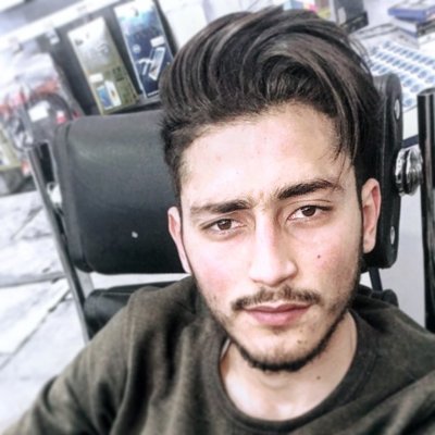 I am a Software Engineer living in tunisia. My experience, self-education, social life and sports careers gave me the opportunity to build my identity.