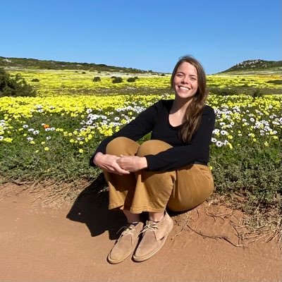 MSc Plant-animal interactions | Budding biologist | Aspiring academic | Surfacing scicommer | Occasional artist | Bird nerd | South Africa | 🦚#womeninSTEM