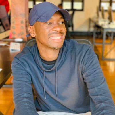 LWANELETiyanii's profile picture. 🧑‍💻🎒🏎️⚽️🏍️
