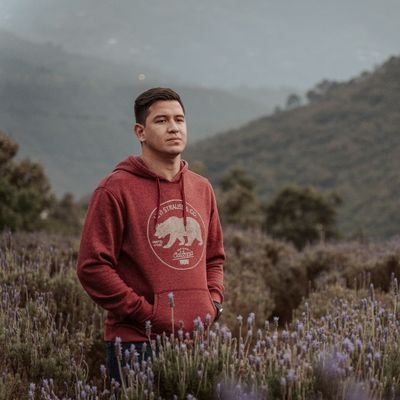 25.
Guatemala 🇬🇹
Baterísta y Bajista
Administrador en Proceso