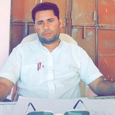 जिला महामंत्री{RESTA}जालोर
शिक्षक हितो के लिए हमेशा तैयार
