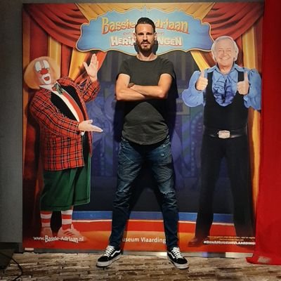 mathijsdj83's profile picture. MatiGoal 🙋🏻‍♂️ | TiaZ | #Family 👨‍👩‍👧‍👦 | Opel-Coureur 🚙  | #Running 🏃🏻💨 | #EDO35+1 ⚽ | #Galaxy A33📱| #AJAX ☆☆☆ | Pinguïns🐧 | @TSINGTA0 🍺 |