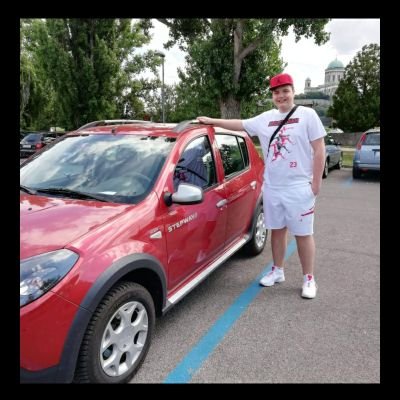 Zsolti62971957's profile picture. 