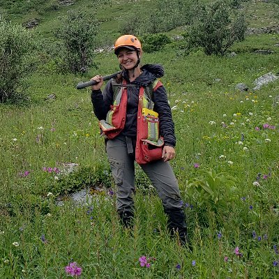 Surficial geogist at the Saskatchewan Geological Survey 
Enjoys running, rock climbing and a good lager 
Views are my own