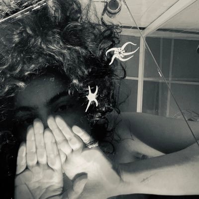 LagoonLynx's profile picture. Image maker 🐒 ART DIRECTION 👁 French SCA.02 2021 student 🥚 This is a quote collection.