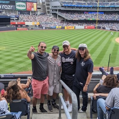 Yankees/Cardinals Fan                                     

Baseball writer for Russo's Playbook                     


⚾ Degenerate