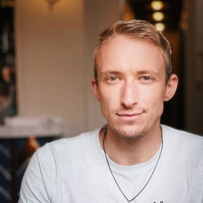 Former owner of
JK FINE CHOCOLATES, 2014 - 2021.
Passionate about chocolate and coffee industry, business/personal mentoring and supporting start up businesses