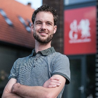 Papa van Jip. Chef redactie Achterhoek en Liemers bij De Gelderlander. Feyenoord-fan. Vrijetijdsfietser. Altijd Achterhoeker.