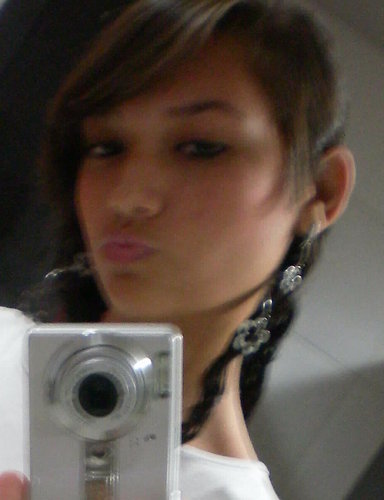 thaiiiiiza's profile picture. ...