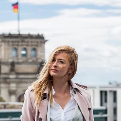 Autor. Islamkritiker. Konservativ. Katholisch✝️ Humor und Satire. Männerrechtlerin. Konservative Feministin. Sturmfest. Medizinische Biotechnologie 🧬