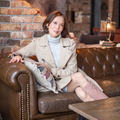 namiko_infinity's profile picture. 真理に触れるライター活動🇯🇵Sociální a spirituální determinanty zdraví 🇨🇿Business Advisor with PhD study/Psychology/Podcast🍀元経営者/博士課程心理学研究&社会プロジェクト/コミュニケーション