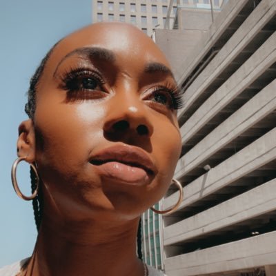 laawdamercy's profile picture. Living & Loving Life each breath at a time. https://t.co/NghEGwXntq