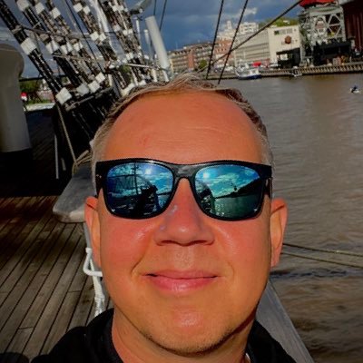 karisaari's profile picture. Luovuuden, ideoinnin, myynnin & markkinoinnin ja digitaalisuuden purjeisiin puhaltaja.
Jos en ajattele toisin, niin ajattelenko ollenkaan?