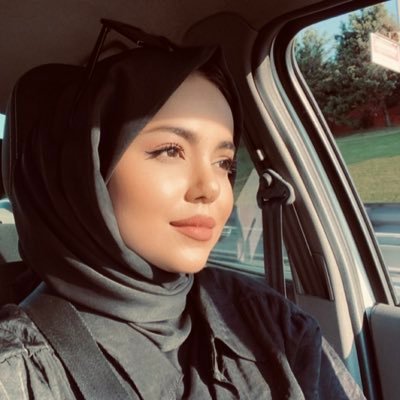 aysenrcb's profile picture. Medipol Üni