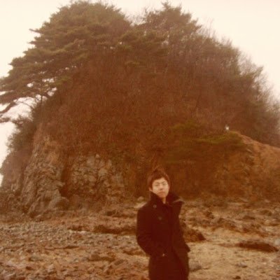 jHqK9bpevg3nkMg's profile picture. 