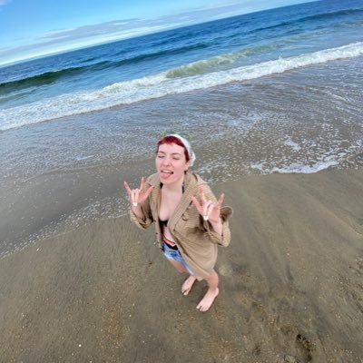 chryne_'s profile picture. age like a fine cheese 🧀