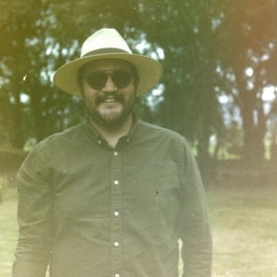 Bienvenido a mi perfil, chance te diviertes, chance te aburres...eso ya depende de ti.