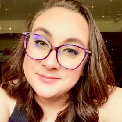 amanda_hutcheon's profile picture. Alma College Alum • wife • mama