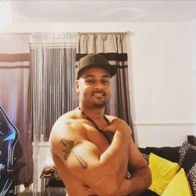 Entertainer, Songwriter, Streamer
https://t.co/hWO65stZpn