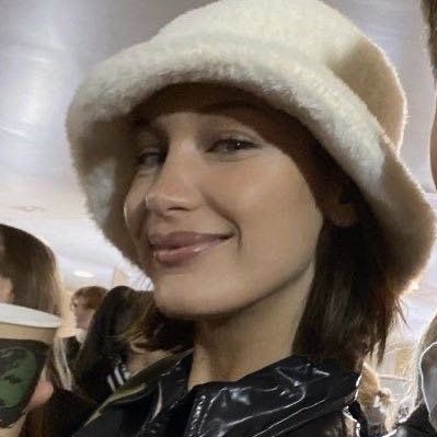 im not āglamorizing anorexiaā, its not my fault im simply glamorous and anorexic