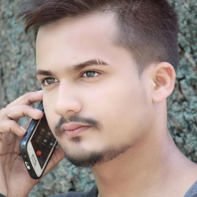 KrishnamTiwari_'s profile picture. अभी तो हम मैदान में उतरे भी नहीं, 

और लोगों ने हमारे चर्चे शुरू कर दिये !!