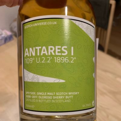 powermac88's profile picture. ウイスキー愛🥃20年前白州蒸留所でウイスキーの愉しさを教わりました。最近はキャンベルタウンやアイランドのシングルモルトを好みます。ロングロウ、ハイランドパーク、アランはヘザーハニーが感じられ美味しい。またカスクストレングスを好みの濃度に加水して香りの変化を楽しんでいます。