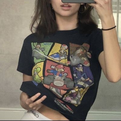 venusxc17's profile picture. 