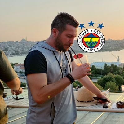Fenerbahçe lacivert çizgimdir.