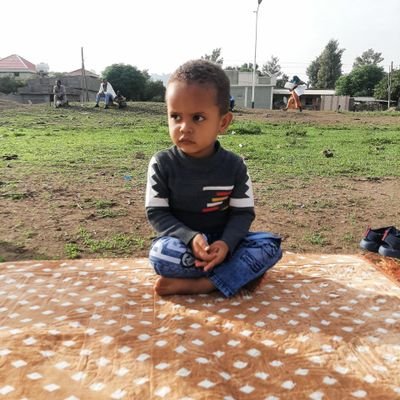 ሰዎችን የምታይበት ዕይታ ተመሳሳይ ይሁን።ከጀርባ የመውጋት አቅጣጫን አትከተል።ልዩነት ቢኖር እንኳን ፊት ለፊት በኃሳብ ለመረዳዳት/ለመግባባት ከፍተኛ ጥረት ማድረግን ምርጫህ አድርግ።ሁለት ዓይነት ማንነት መላበስን/መያዝን መለያህም አታድርግ!!