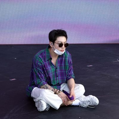 jungkooklovesUS's profile picture. BTS is life 💜💯
Love them all so much 💙
Will protect them all at all costs 💪💪