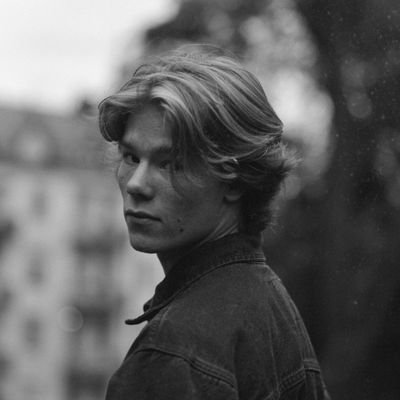 favoriteclouds's profile picture. this time i'm ready to run... ❥                         
@mitamxwaIIs @91vibezxsweat