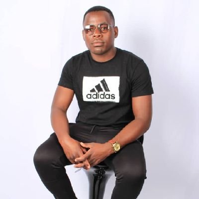 HailaulaJunias's profile picture. 