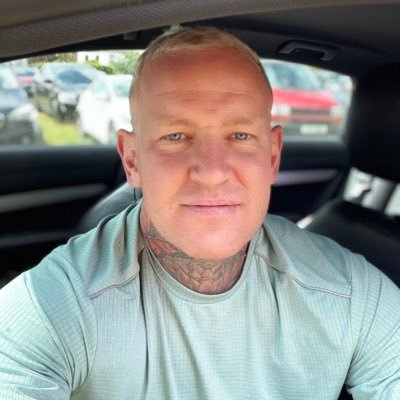 leejolley84's profile picture. 