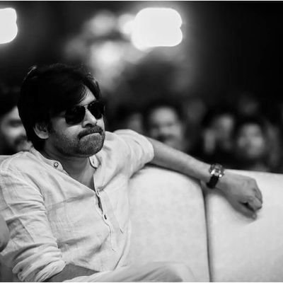 👉 Iam die hard fan of @pawankalyan annayya 🙏 👉@janasenaparty✊ పోరాడితే పోయేది ఏముంది ఎదవ బానిస సంకెళ్లు తప్ప....... jai hind..🇮🇳