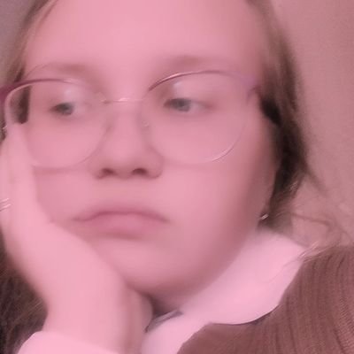 →девочка в мятой рубашке '''
✞′галлюцинации чередуются с реальностью, образуя невообразимый мир порока и иллюзий′✞