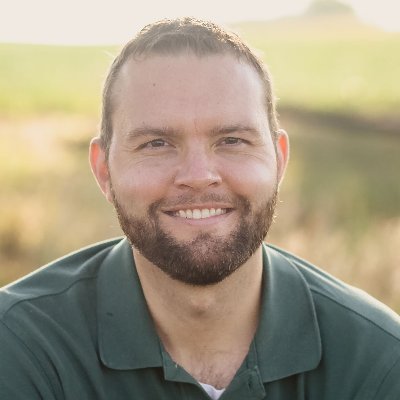 Storyteller 💥 - Creator 🔰 - Strategist 🧐
Occasional Tweeter - here to learn and connect.