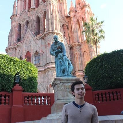 Manomentum's profile picture. Recalcular