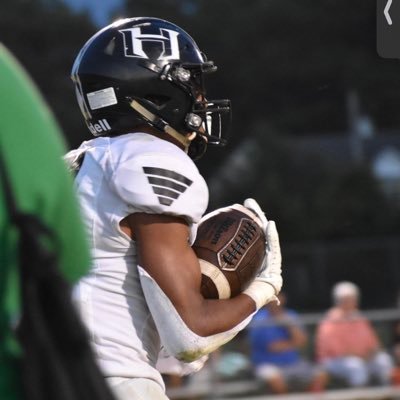 3.2 gpa, 5’10, 175lbs Havelock High School(252) 40T: 4.54 ,C/O 2022 (football🏈 ATH) (🏀basketball) (track🏃🏽‍♂️) ( My # 910-526-4836)