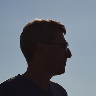 Corona-ontkenners meer dan zat. zeurkonten over de maatregelen ook.
ohja, het nieuwe verkiezingsprogramma van de PVV is fascistisch.