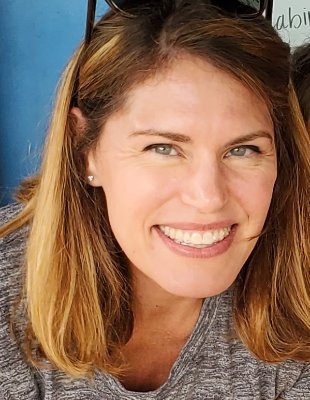 Marketing Director, Mom & therefore typical coffee/wine geek out of necessity. Friendly social media junkie. Fan of the word Fancy ie Fancy Mustard.