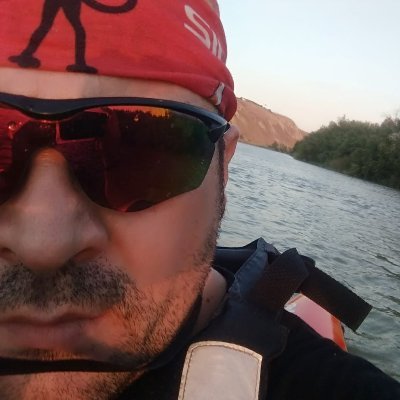 mrodrigoal's profile picture. Sr. Broadcast Systems Engineer & Digital Marketing. 
Papá de Victoria